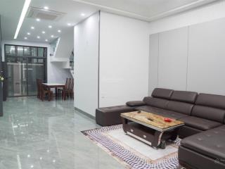 Bán liền kề san hô full nội thất có thang máy vinhomes marina hải phòng