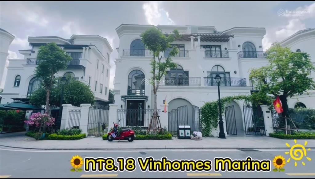 Chủ nhà cần bán gấp căn biệt thự ngọc trai thô có hồ sau nhà tại vinhomes marina hải phòng