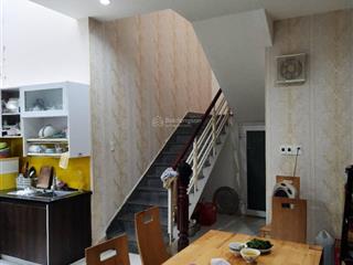 Cần bán căn nhà mặt tiền đường huỳnh thúc kháng  nha trang, full nội thất, ngang gần 9m