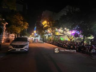 Bán tòa nhà mặt tiền đường lê đại hành 62 tỷ, dt 197,2m2.  0886 966 ***