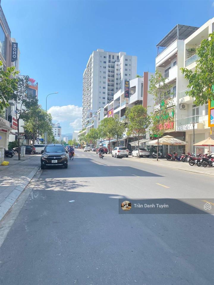 Đất đẹp 2 mặt tiền, vị trí đắc địa khu phố tây, gần biển, đường nguyễn thiện thuật, nha trang