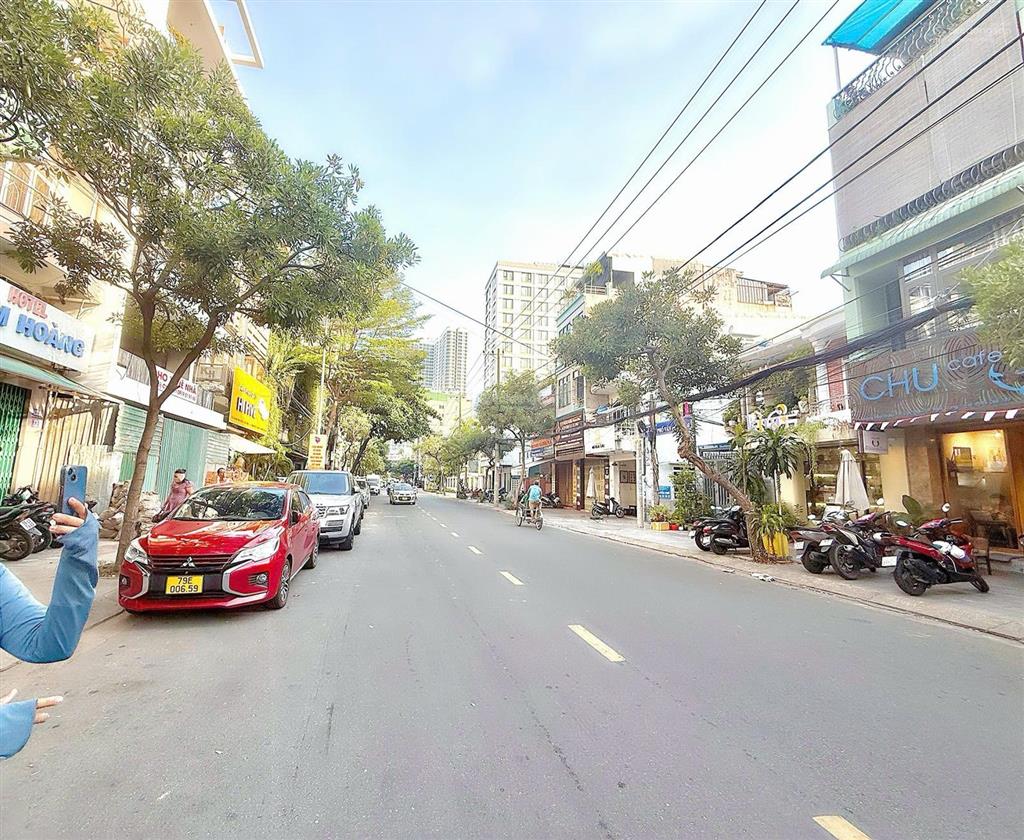 Bán lô mặt tiền đường hoàng hoa thám, lộc thọ nha trang giá 17 tỷ