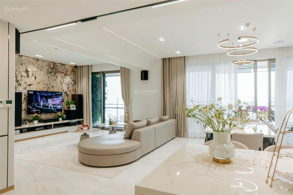 Bán gấp cc 4pn 3wc tại the peak, tân phú, q7, 34 tỷ, 210m2