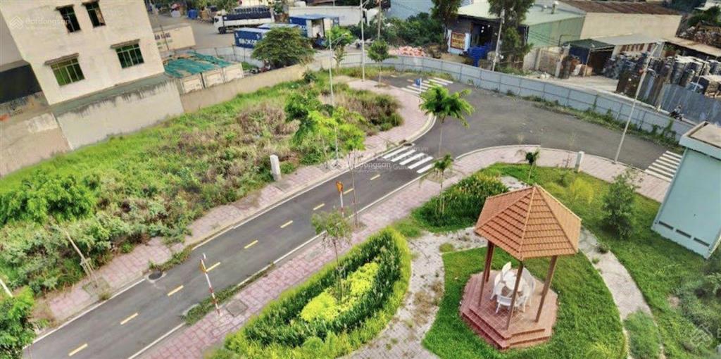 Bán gấp mt nguyễn xuân bứa, xã xuân thới sơn, hóc môn đt 90m2,00%, dân cư đông