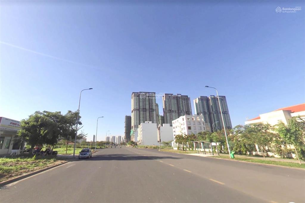 Cần tiền bán lỗ gấp mt trường lưu, long trường, quận 9, dt 80m2, shr, tc 100%