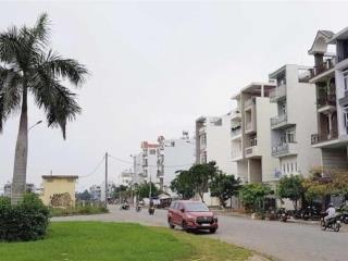Sang gấp mt đường cây keo, p tam phú, thủ đức dt 90m2,giá 3,8tỷ shr, thổ cư 100%, dân cư đông đúc