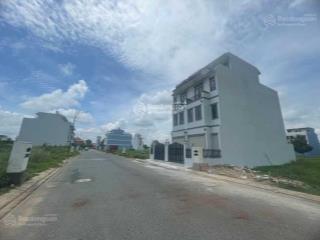 Sang nhanh gấp nền đất mt lý thái tổ, nhơn trạch, đn 90m2 shr, thổ cư, dân cư đông giá 2,3tỷ