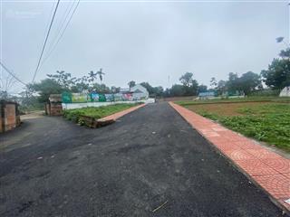 Lô góc 2 mặt tiền diện tích 118,4m2 full thổ cư thôn 4 xã phú cát quốc oai hà nội