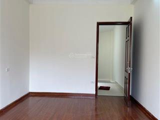 Cho thuê nhà tô vĩnh diện, khương mai, thanh xuân. dt 60mx4 tầng giá 12tr/th.