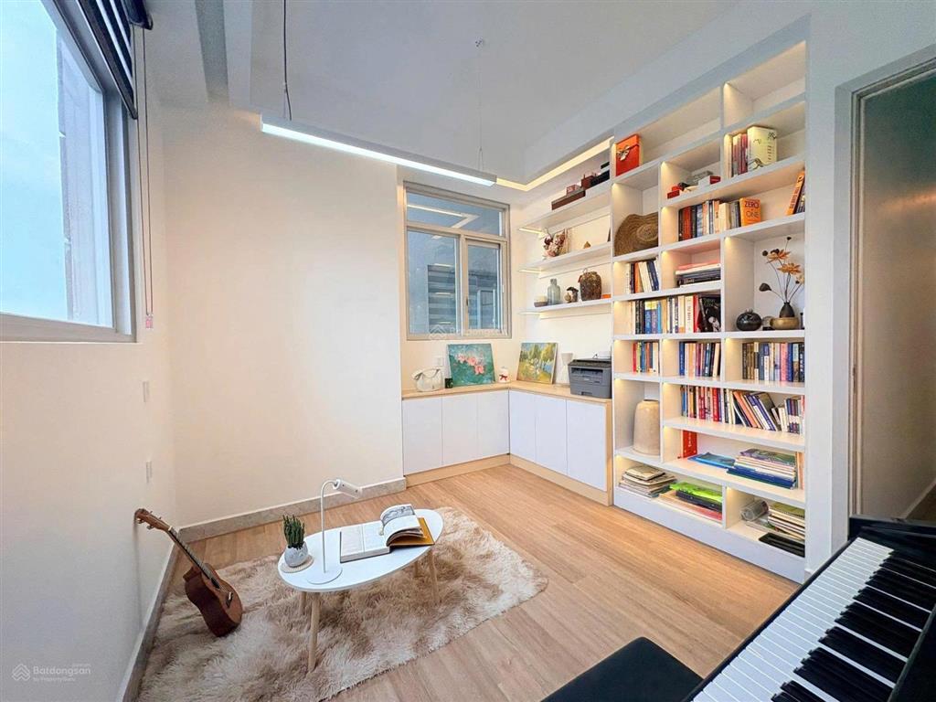 Hàng nội bộ căn 2pn chủ đầu tư paris hoàng kim tháng 12/2025  giá chỉ 5.838 tỷ