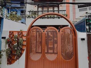 Nhà xinh phú nhuận 55m2 có sân rộng  full nội thất  gần phan xích long, phan đăng lưu