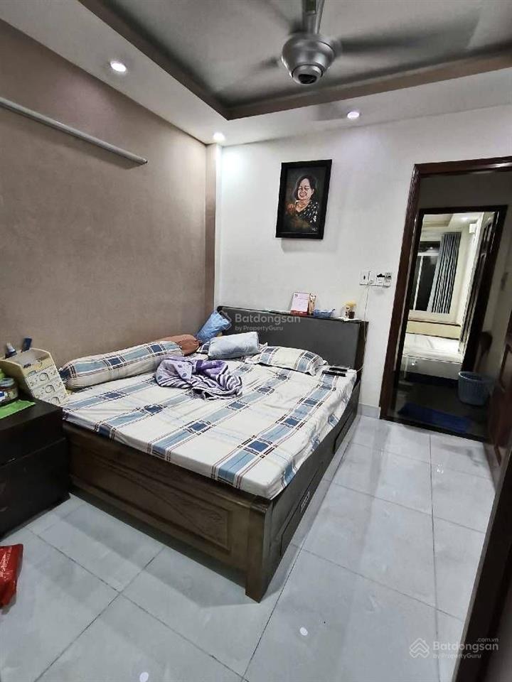 Ngay ngã tư hàng xanh, giáp q1  nhà chính chủ xây dựng tâm huyết  hẻm xe hơi  50m2