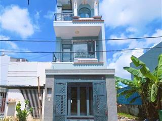 Bán nhà mới 1trệt 2lầu, đường 8 lò lu, q9 cạnh kdt đông tăng long .dt đất  56m2 sàn 130m2 shr