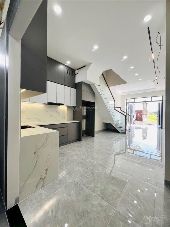 Nhà đẹp view sông  hướng đông nam 1trệt 2lầu, nhà view sông tắc, đối diện biệt thự, cạnh vinhomes