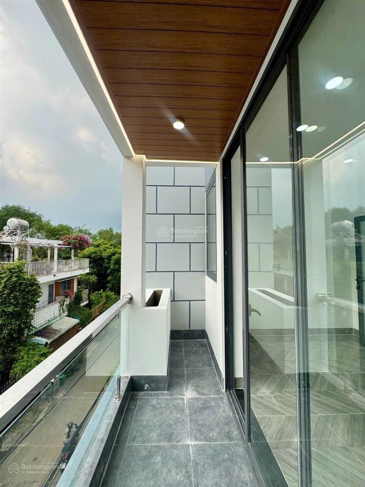 Giá có 1 0 2 nhà mới 1trệt 2lầu trường lưu p long trường q9, giá 4.750 tỷ  dt 50m2, sàn 120m2 shr
