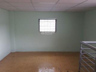 Cho thuê nhà nguyên căn đường số 8, trường thọ, dt 100m² có 2pn 1wc + 1 gác lửng, hẻm lớn giá 9tr