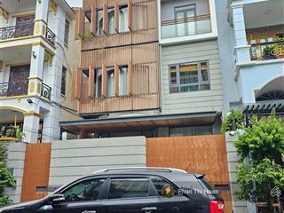 Biệt thự vip mt hoa đào  khu phan xích long, p. 2, phú nhuận  8x18m, 144m2, hầm 4 tầng, 60 tỷ