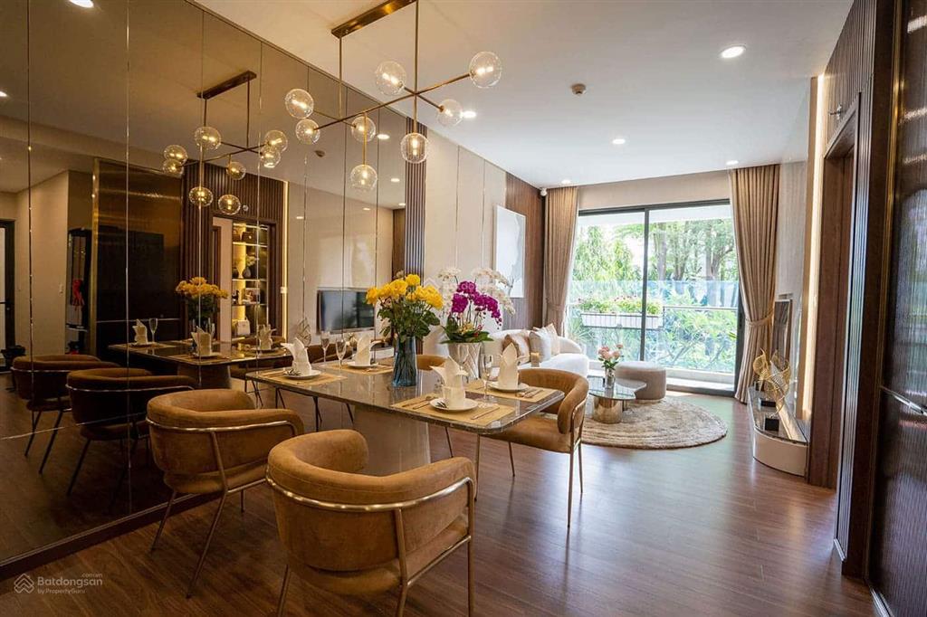 Bán nhanh bán gấp căn hộ 2pn akari city giai đoạn 2 giá 3,75 tỷ sẵn sổ hồng.  0932 115 ***