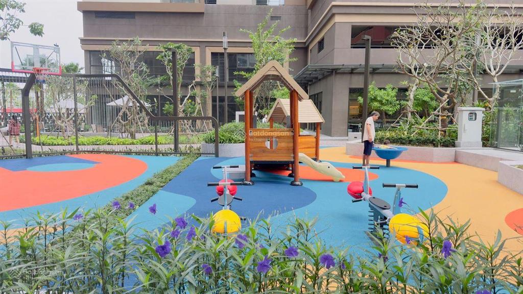 Bán nhanh bán gấp căn hộ 2pn akari city giai đoạn 2 giá 3,75 tỷ sẵn sổ hồng.  0932 115 ***