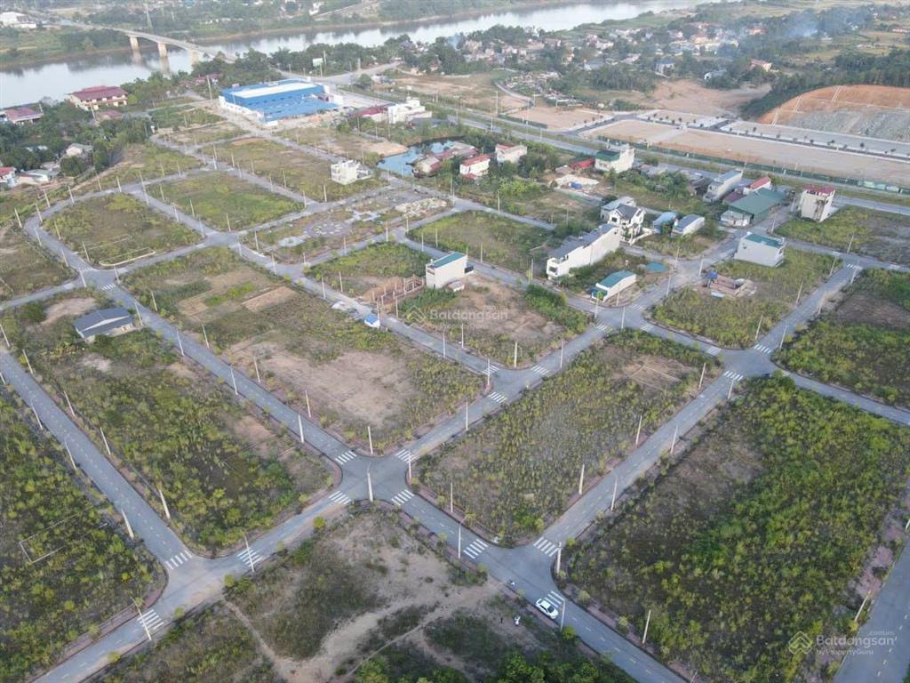 100m2 mt 5m cạnh toyota yên bái, mặt đường âu cơ, chính chủ bán