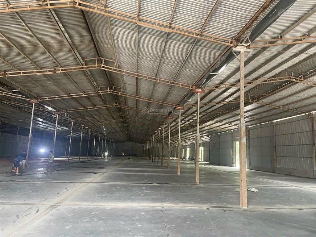 Cho thuê kho dt 1000m2  0912 666 ***
