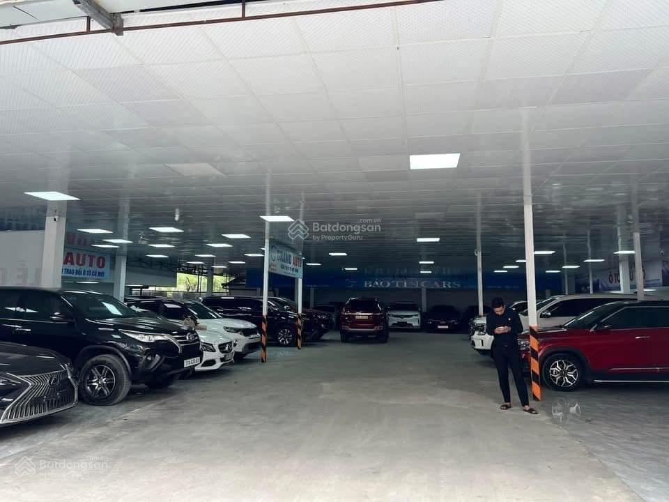Cho thuê mặt bằng đẹp 200m2 kinh doanh salon ô tô  0912 666 *** mr quân