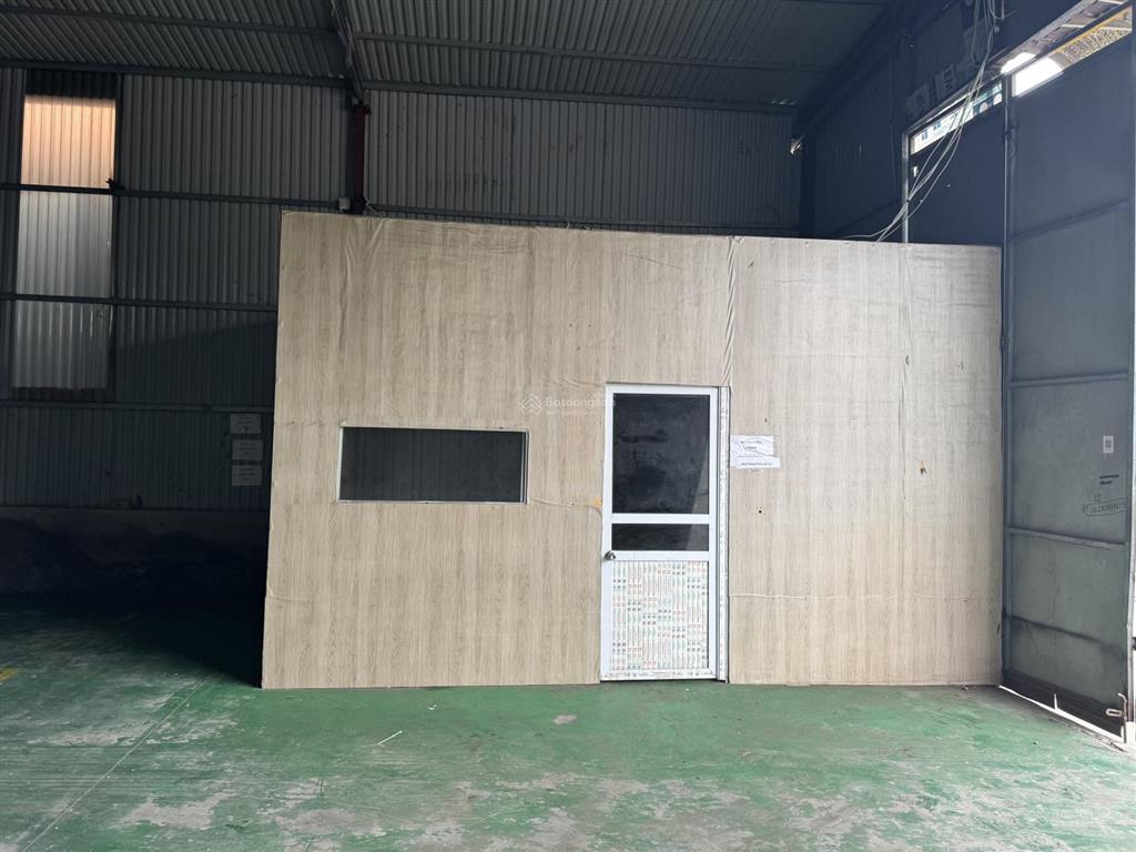 Chủ kho cho thuê kho đẹp 600m2 mặt ql32 ngã tư trạm trôi  0912 666 ***