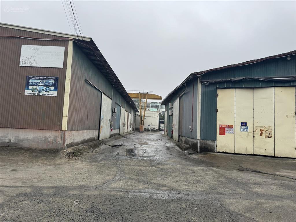 Chủ kho cho thuê kho đẹp 600m2 mặt ql32 ngã tư trạm trôi  0912 666 ***