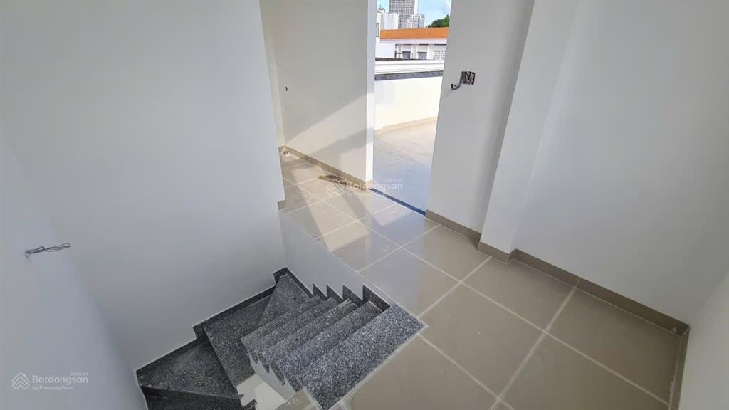 Bán căn góc 2 mặt tiền vị trí trung tâm đường âu cơ  lê chân  giá 8 tỷ