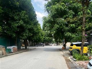 Cho thuê bt 6pn, 6wc 110m2 ở vân canh, 25 triệu