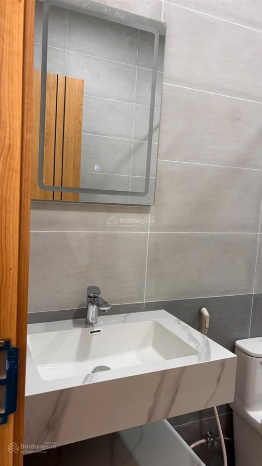 Cho thuê nhanh căn verosa 7x17  25 triệu  full nội thất  nhà mới  4 phòng ngủ 4wc  có sân vườn