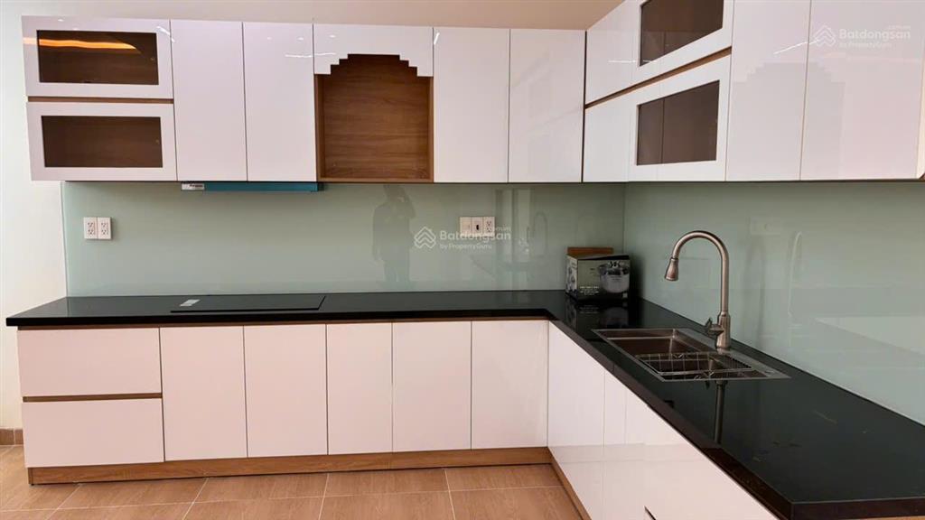 Cho thuê nhanh căn verosa 7x17  25 triệu  full nội thất  nhà mới  4 phòng ngủ 4wc  có sân vườn