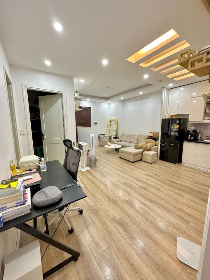 Cần bán căn hộ chung cư CT2B KĐT Mới Nghĩa Đô - DT: 55,5m2 2PN full nội thất đẹp, giá 5,880 tỷ