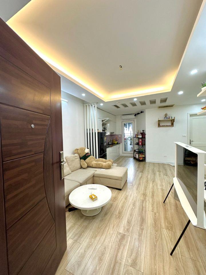 Cần bán căn hộ chung cư CT2B KĐT Mới Nghĩa Đô - DT: 55,5m2 2PN full nội thất đẹp, giá 5,880 tỷ