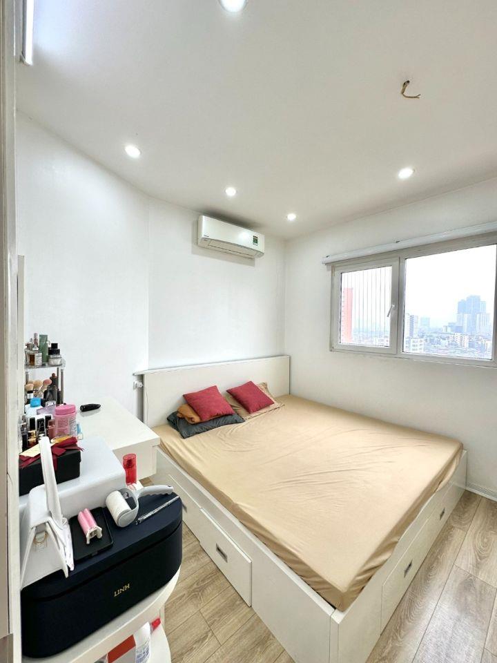 Cần bán căn hộ chung cư CT2B KĐT Mới Nghĩa Đô - DT: 55,5m2 2PN full nội thất đẹp, giá 5,880 tỷ