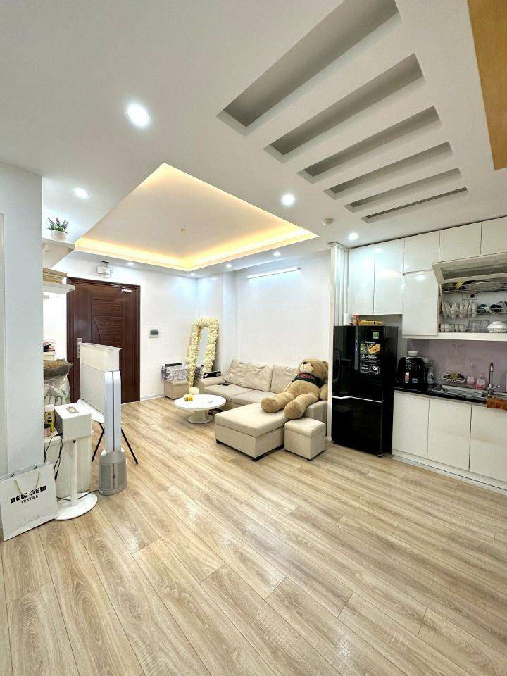 Cần bán căn hộ chung cư CT2B KĐT Mới Nghĩa Đô - DT: 55,5m2 2PN full nội thất đẹp, giá 5,880 tỷ