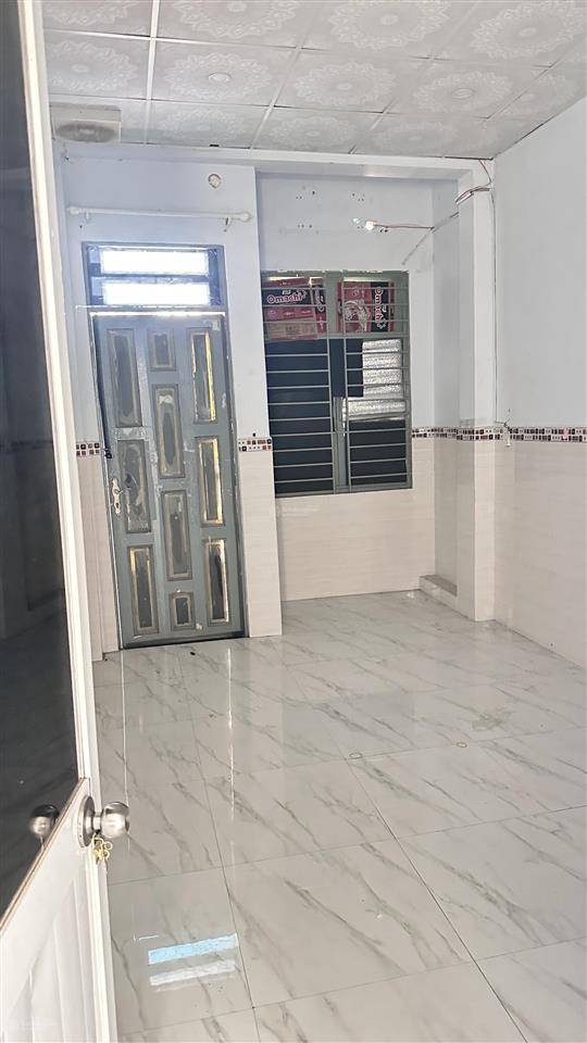 Bán nhà trệt 3 lầu và sân thượng dt 4*13m hướng tây bắc