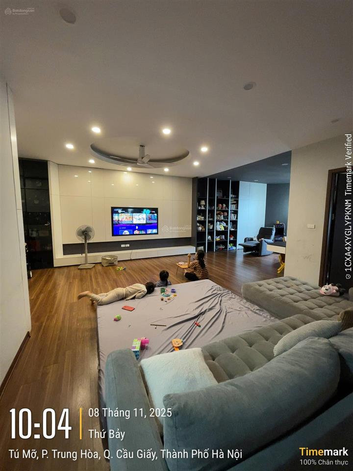 Cần bán căn hộ 4pn ở tú mỡ  nguyễn chánh sát cạnh tiểu học trung yên 1 nhà đẹp ở ngay