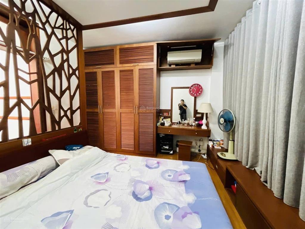 Cho thuê nhà đ/c 70/ 36 tây thạnh  4.3x10  3 tầng  3pn4wc  giá rẻ