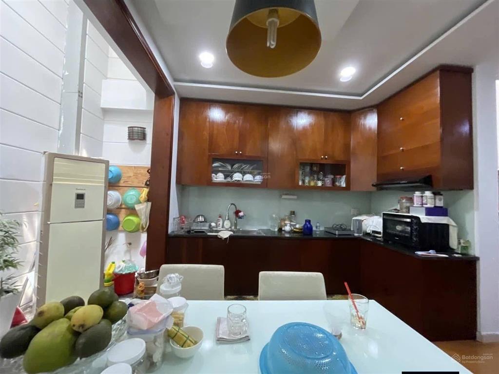 Cho thuê nhà đ/c 70/ 36 tây thạnh  4.3x10  3 tầng  3pn4wc  giá rẻ