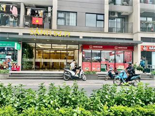 Bỏ ra 2.4 tỷ  sở hữu ngay căn shop chân đế , sổ đỏ lâu dài  dòng tiền ổn định 40tr/tháng