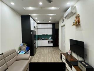 Khẳng định rẻ nhất khu vực !!! tôi cần bán nhanh căn 2 ngủ đẹp nhất , full đồ , sđcc tại toà pccc1