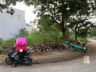 Bán lô góc 2mt kinh doanh 91m2 ngang 8,1m, sổ hồng riêng hiện hữu, vị trí đường lớn cần giuộc