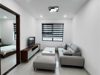Cho thuê căn hộ full đồ 2pn tại 39 lương khánh thiện.  0373 588 ***