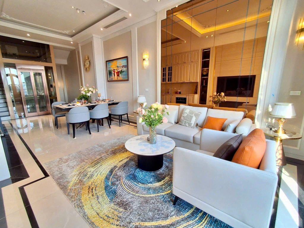 Siêu Phẩm, Nhà Phố Trạm, Cổ Linh, Long Biên, 50m2, 8 Tầng, Gara ô tô, thang máy, kinh doanh