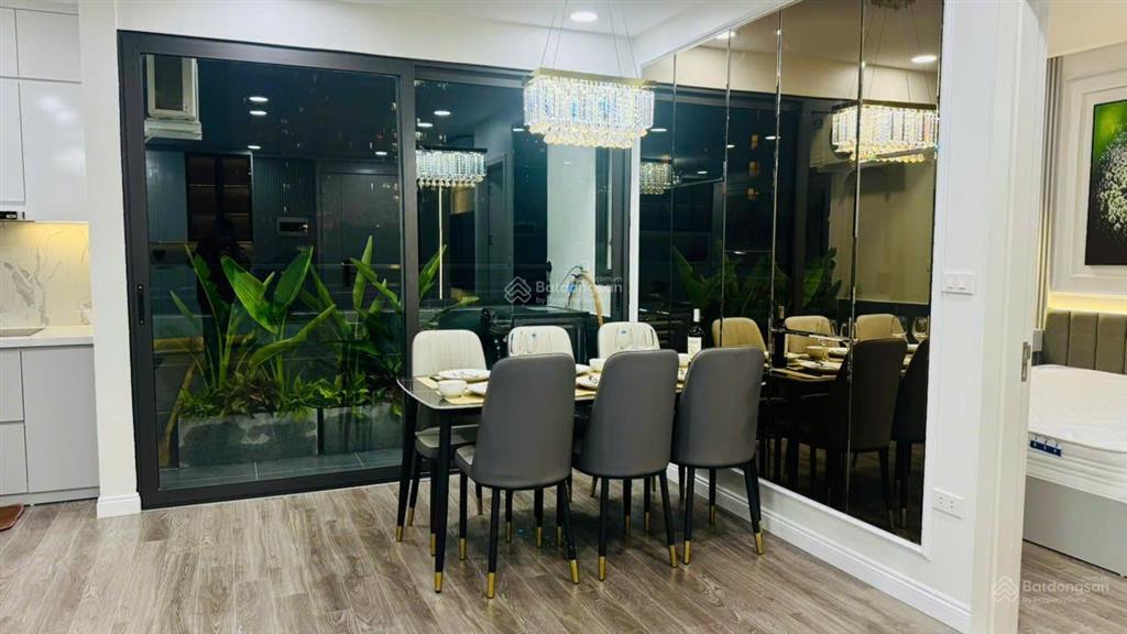 Chủ hàn quốc cần bán gấp căn hộ dự án ct8 đình thôn 95m², giá nhỉnh 9 tỷ.  0987 055 ***