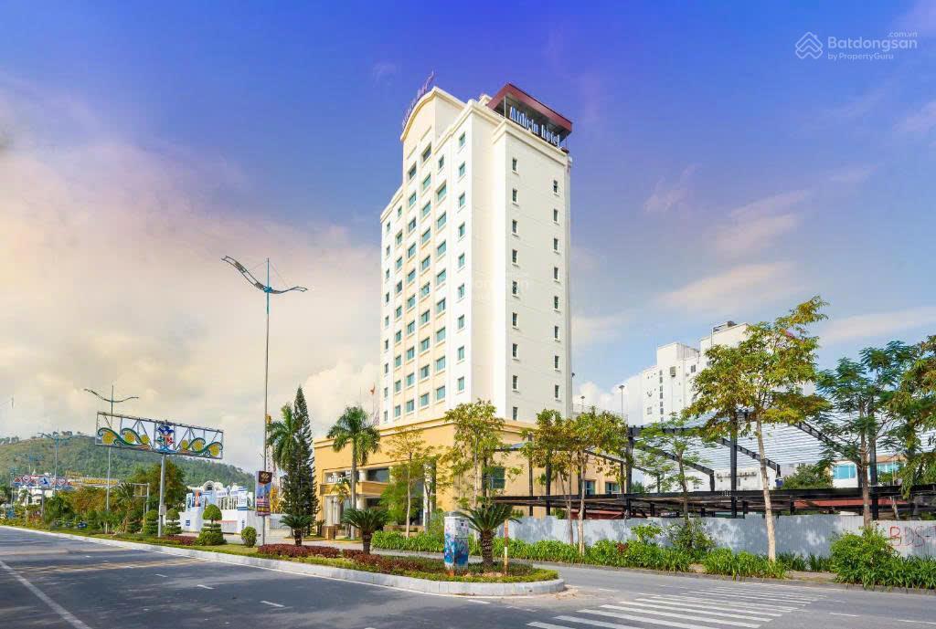 Chuyển nhượng khách sạn 4* tại bãi cháy, hạ long. sổ đỏ lâu dài, lãi kép của bđs mang lại tuyệt vời