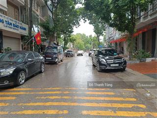 Chuyển nhượng lô đất full thổ cư, 400m2, siêu đẹp ngõ 1 bùi huy bích, hoàng mai. giá chào 103 tỷ.