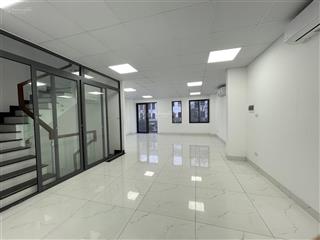 Cho thuê nhà đẹp 4 tầng gần aeon mall hà đông, 25tr, 0888 516 ***
