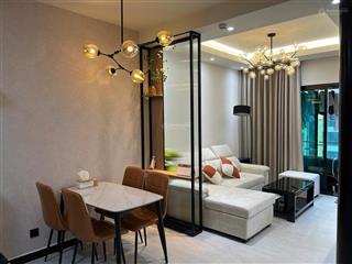 Bán căn hộ 2pn view đẹp de la sol, q4, giá ưu đãi 7.6 tỷ